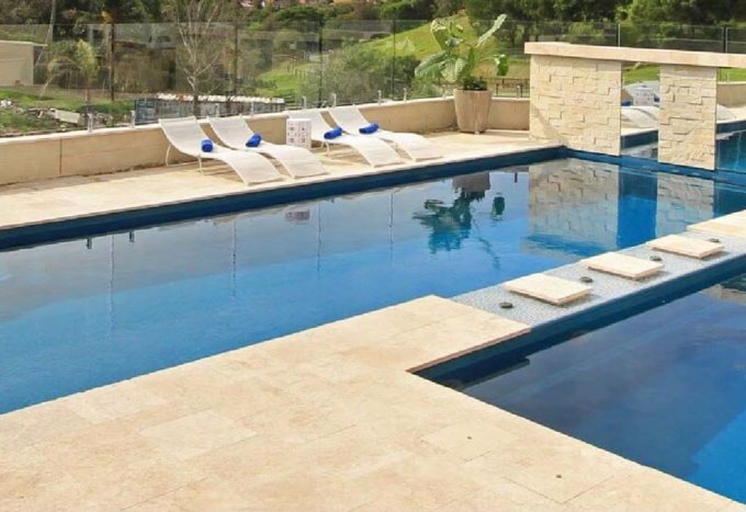 Piscina y detalles de terminación — imagen 18